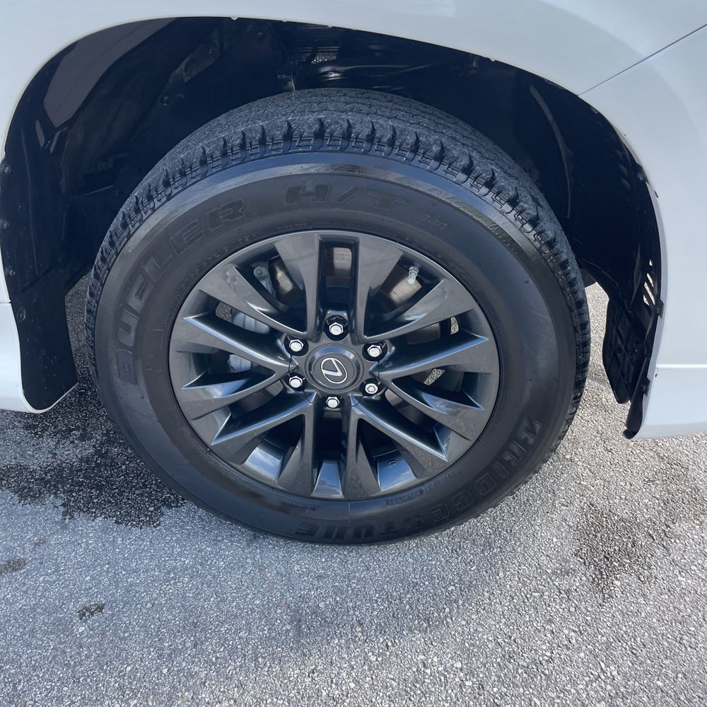 2023 Lexus GX 460 Base