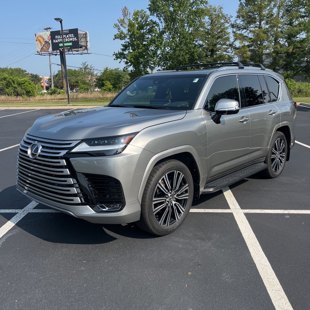 2024 Lexus LX 600 Luxury