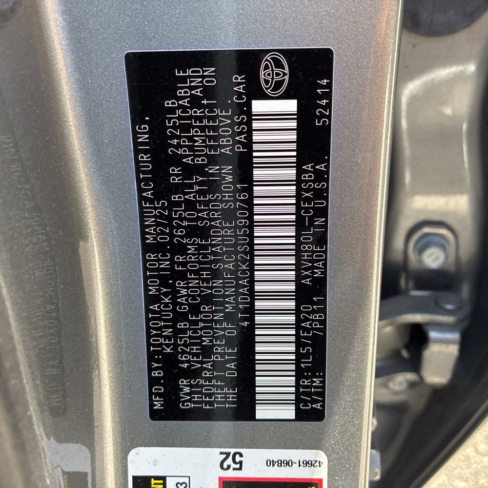 2025 Toyota Camry SE
