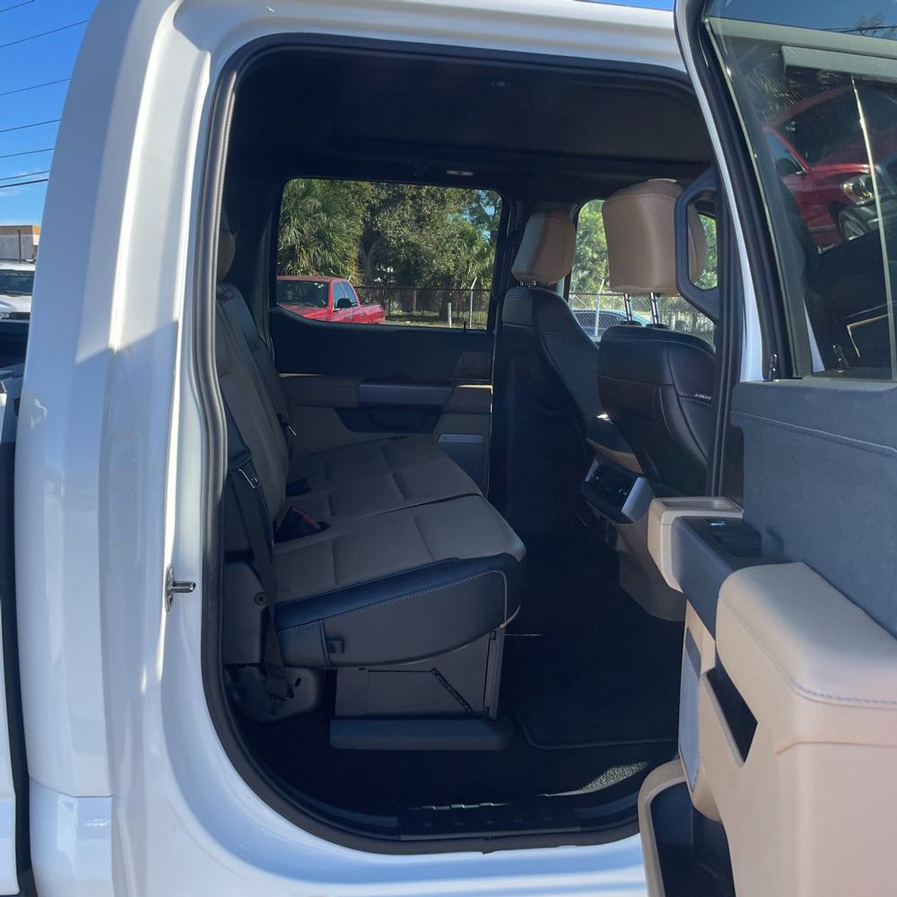 2024 Ford F-350 Super Duty Lariat