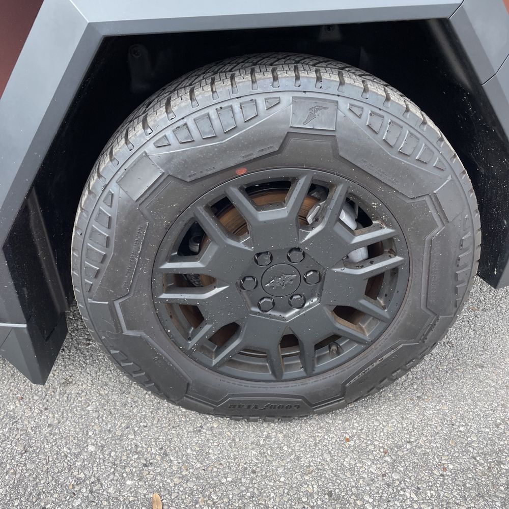 2024 Tesla Cybertruck CyberBeast