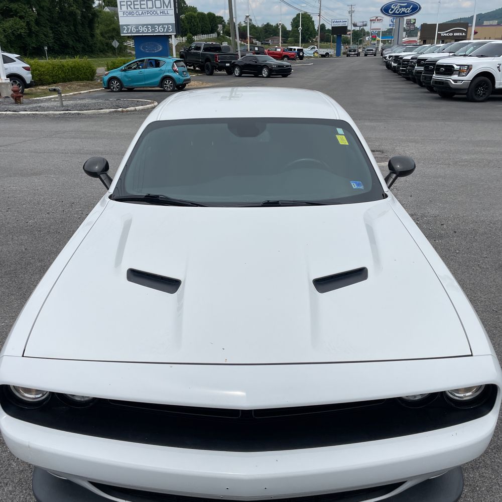 2018 Dodge Challenger R/T photo 15