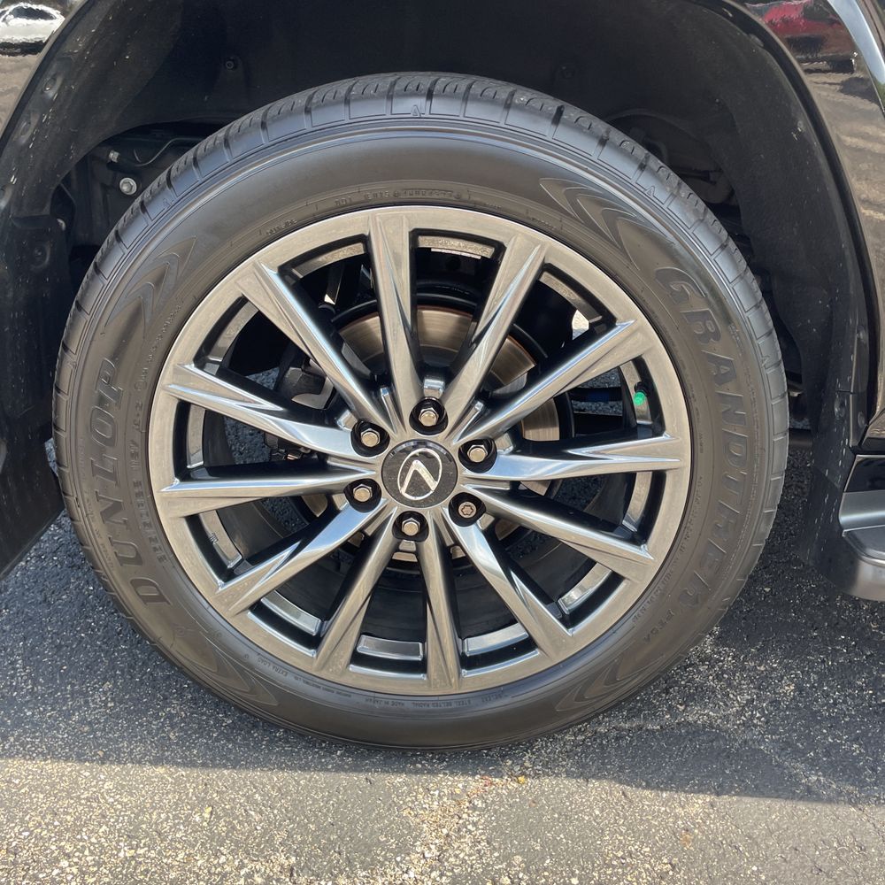 2024 Lexus LX 600 F SPORT Handling