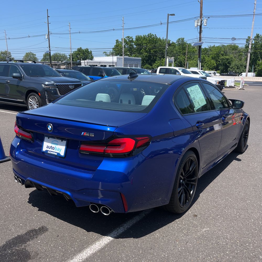 2022 BMW M5 Base