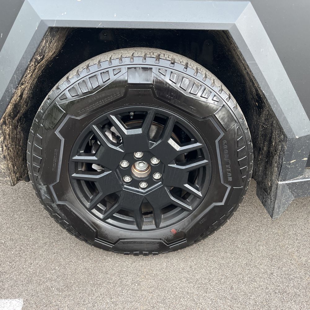 2024 Tesla Cybertruck CyberBeast