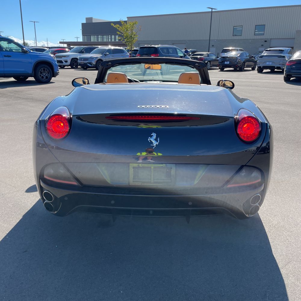2010 Ferrari California