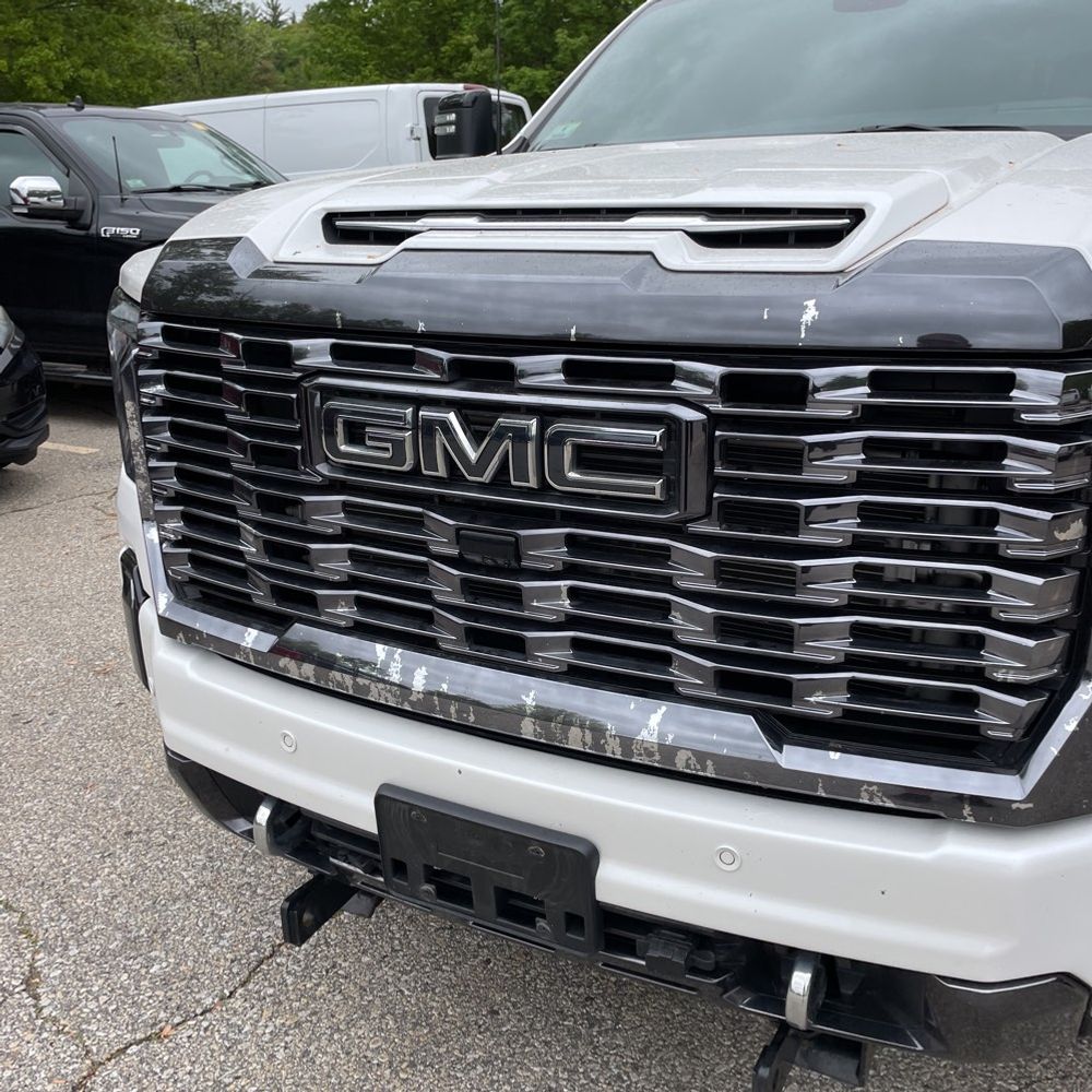 2024 GMC Sierra 3500HD Denali Ultimate