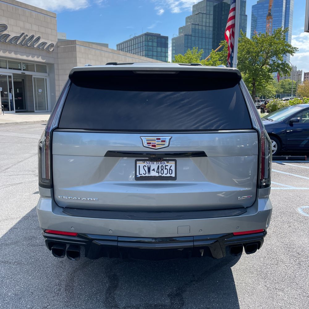 2025 Cadillac Escalade-V ESV Base