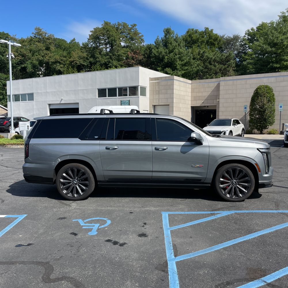 2025 Cadillac Escalade-V ESV Base