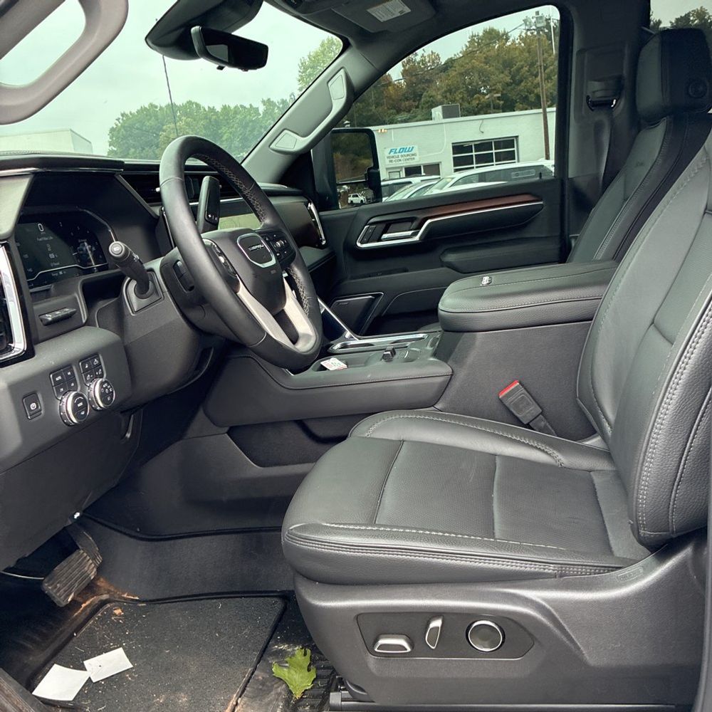 2025 GMC Sierra 3500HD Denali