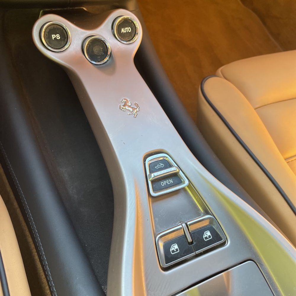 2010 Ferrari California