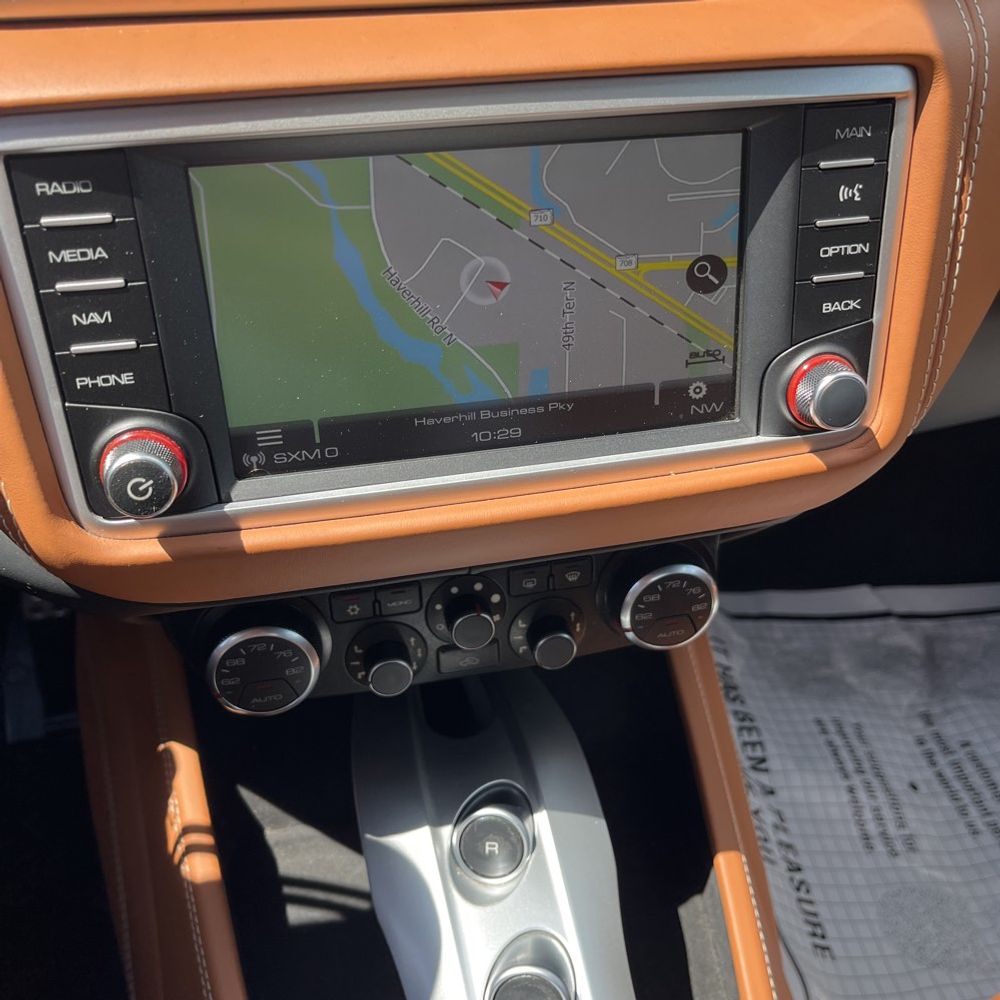 2016 Ferrari California T Base
