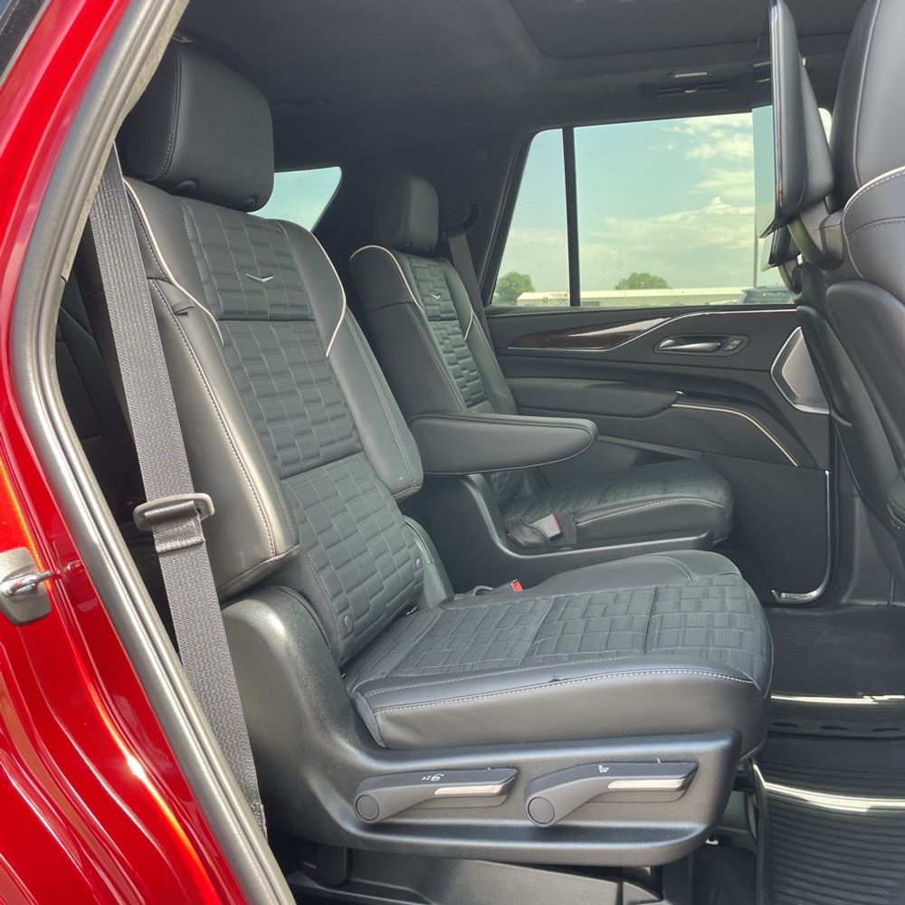 2024 Cadillac Escalade Sport Platinum