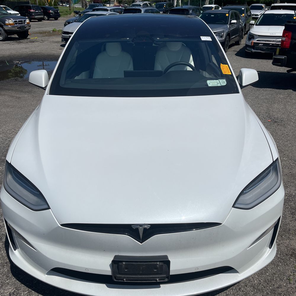 2022 Tesla Model X Base