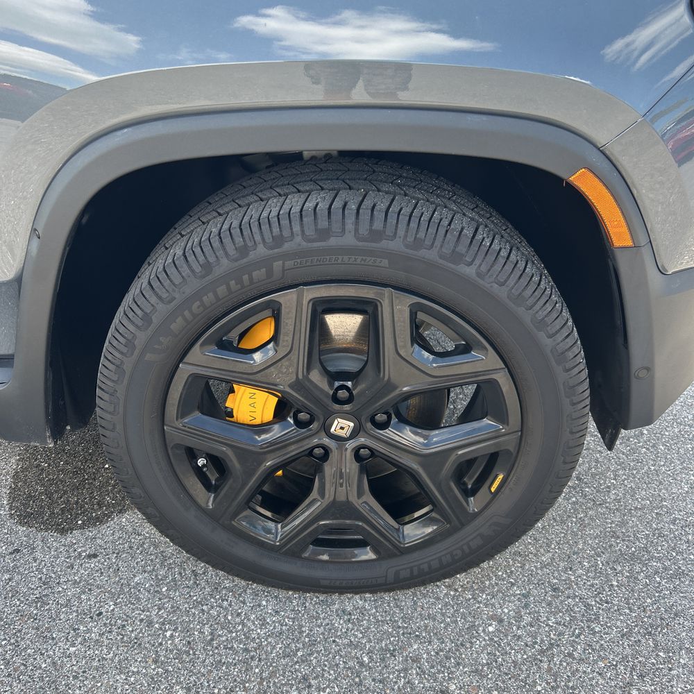 2022 Rivian R1T Adventure