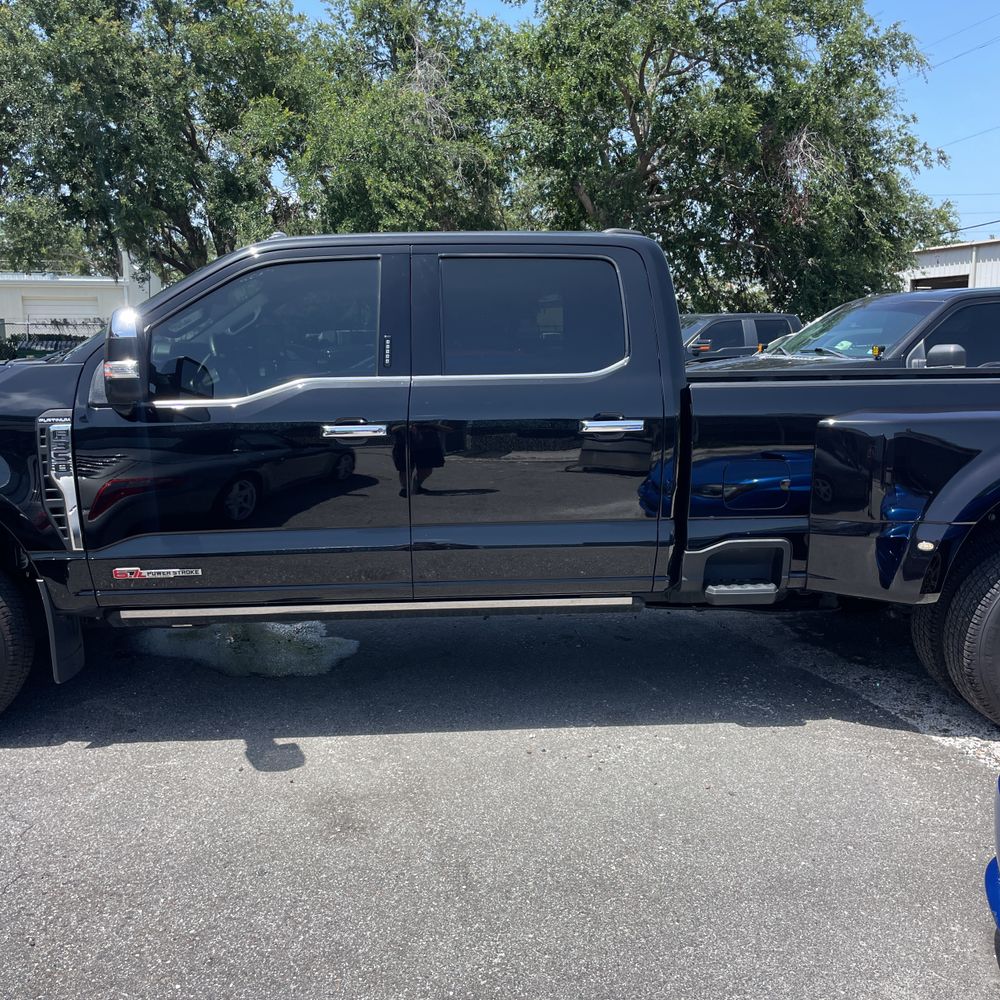 2023 Ford F-350 Super Duty Platinum