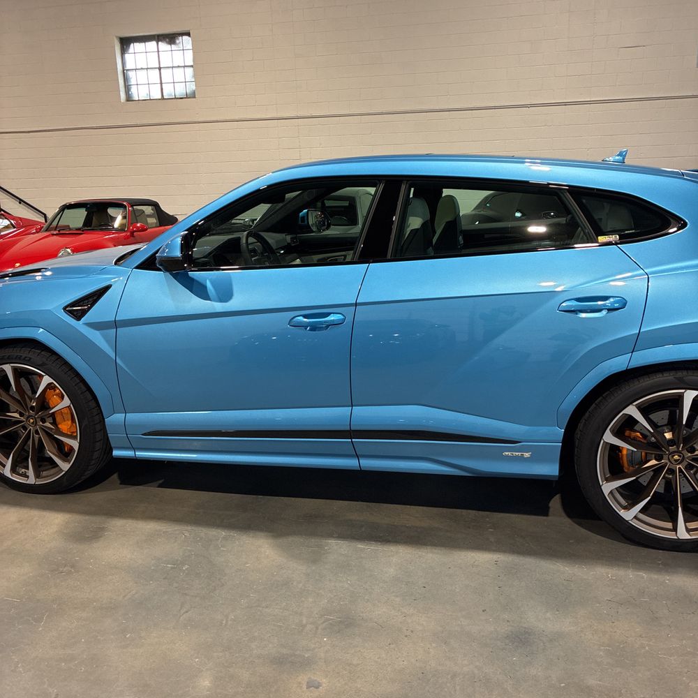 2023 Lamborghini Urus S
