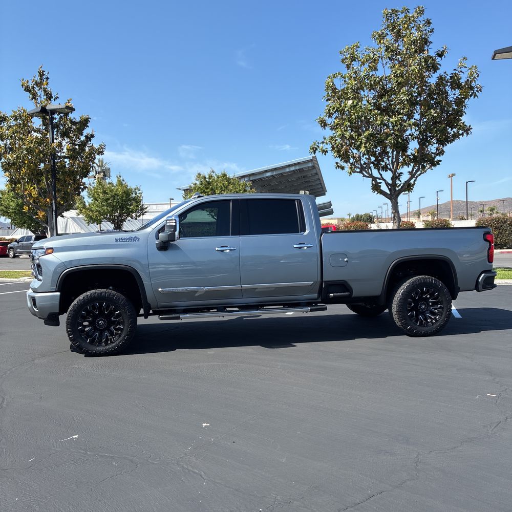 2024 Chevrolet Silverado 3500HD High Country