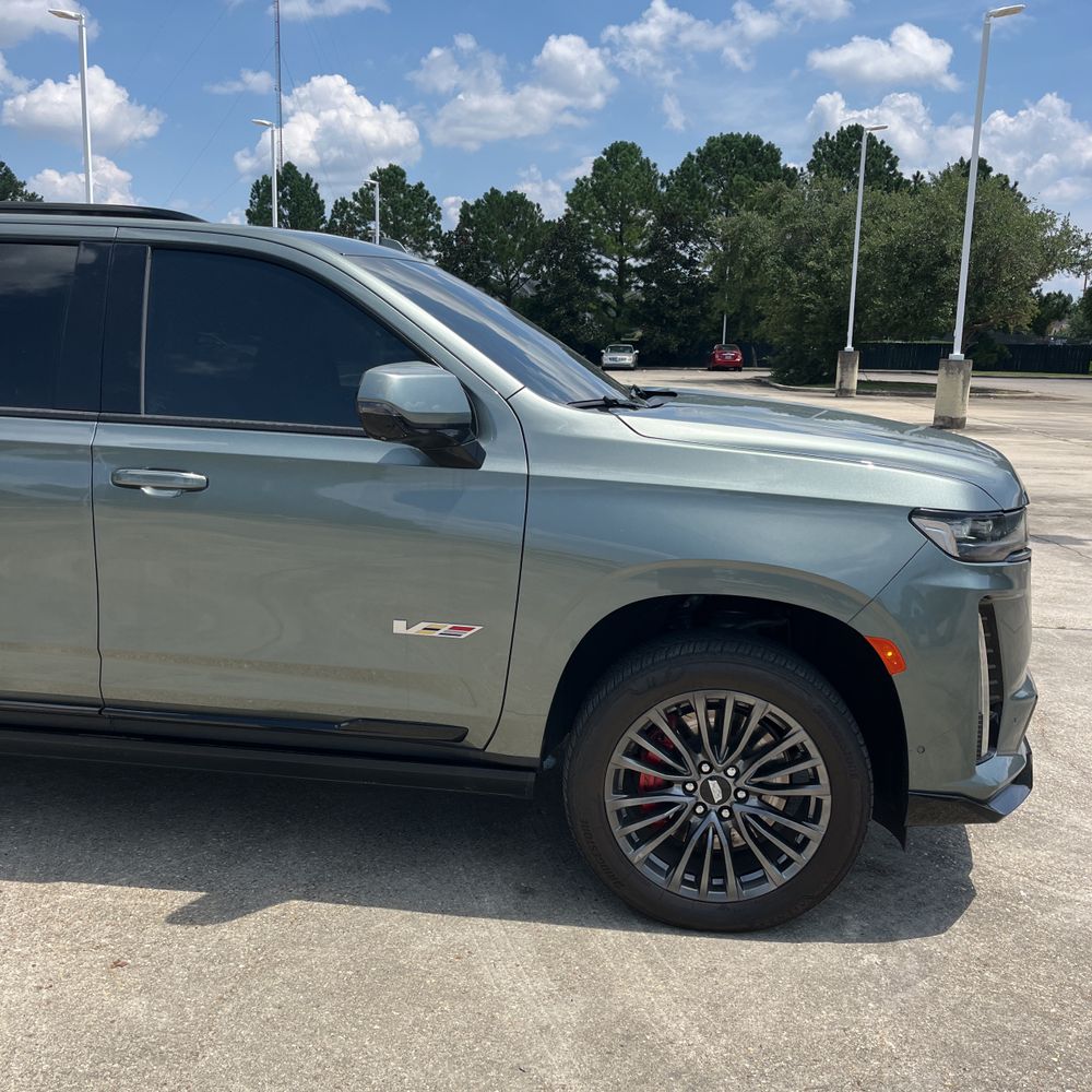 2023 Cadillac Escalade-V ESV Base