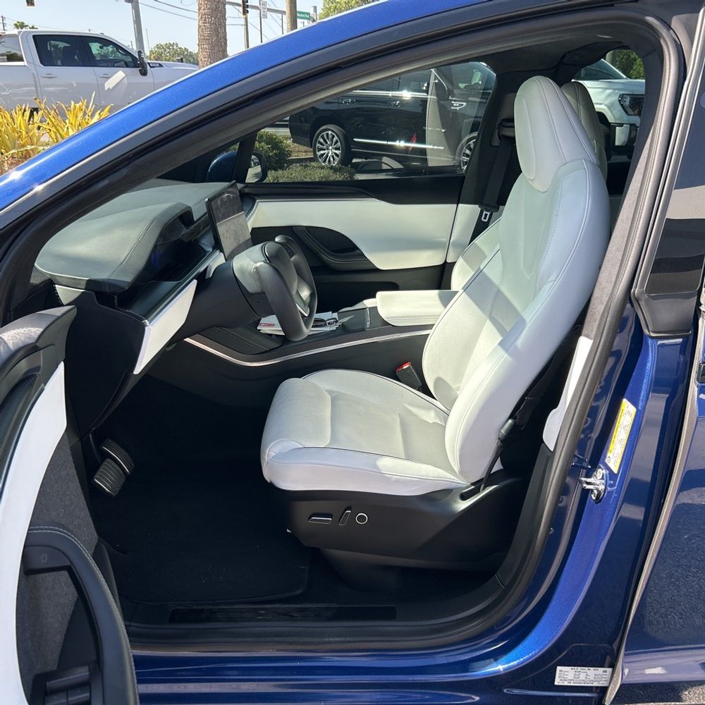 2022 Tesla Model X Plaid