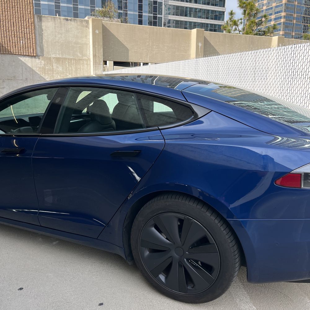 2021 Tesla Model S Plaid