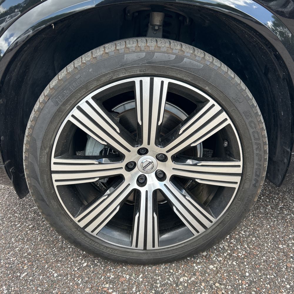 2021 Volvo XC90 T6 Inscription 7 Passenger