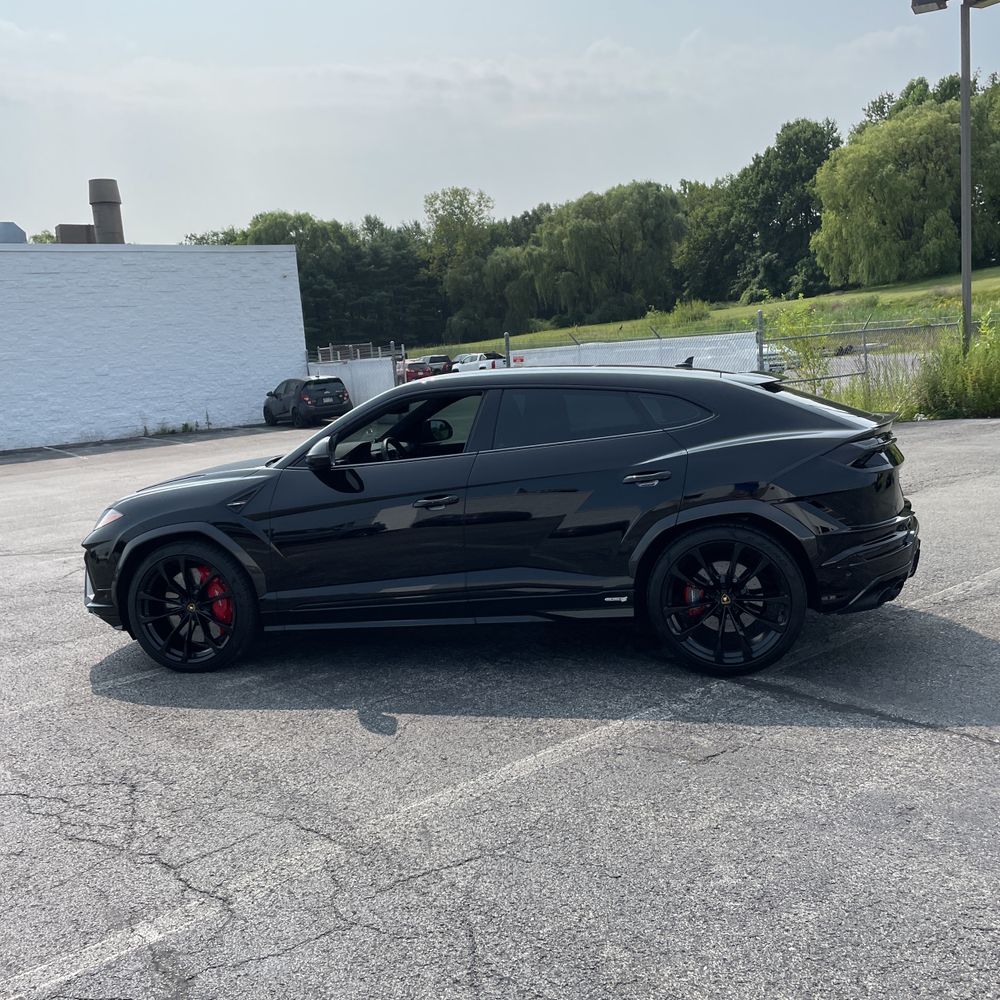 2023 Lamborghini Urus S