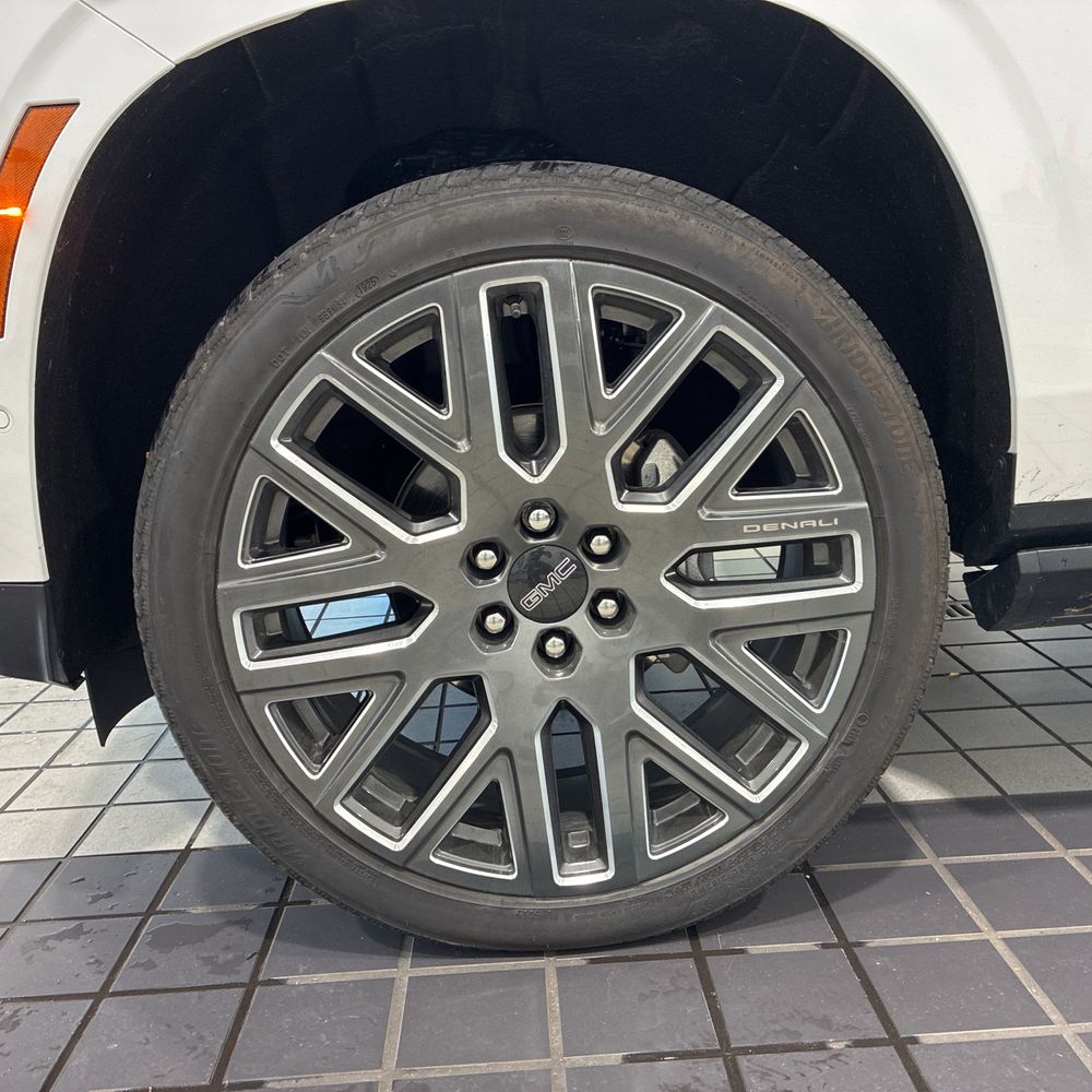 2025 GMC Yukon XL Denali Ultimate