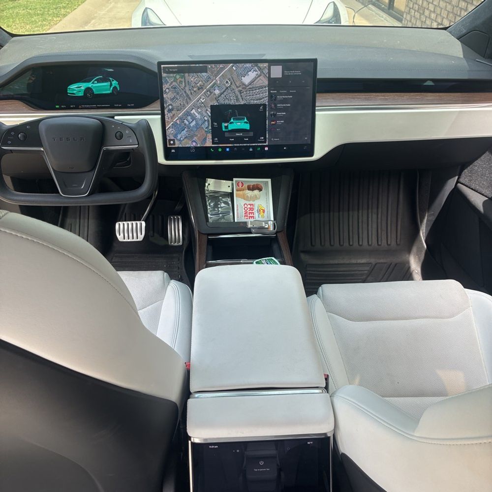 2022 Tesla Model X Base