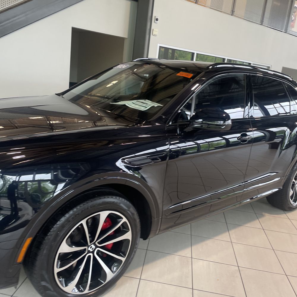 2024 Bentley Bentayga Base