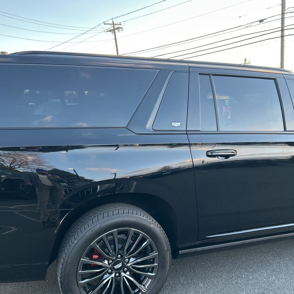 2024 Cadillac Escalade-V ESV Base