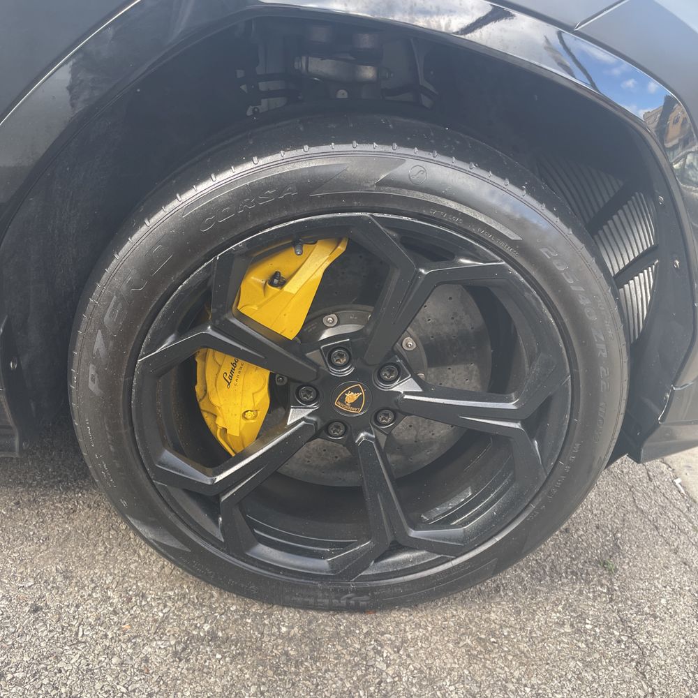 2020 Lamborghini Urus