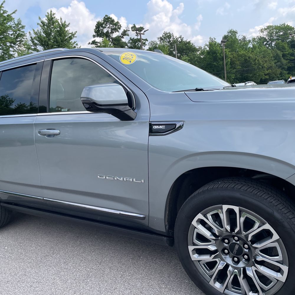2024 GMC Yukon Denali Ultimate