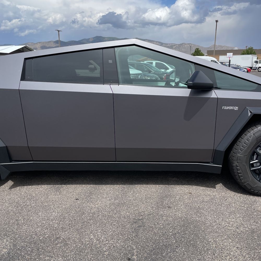 2024 Tesla Cybertruck Base