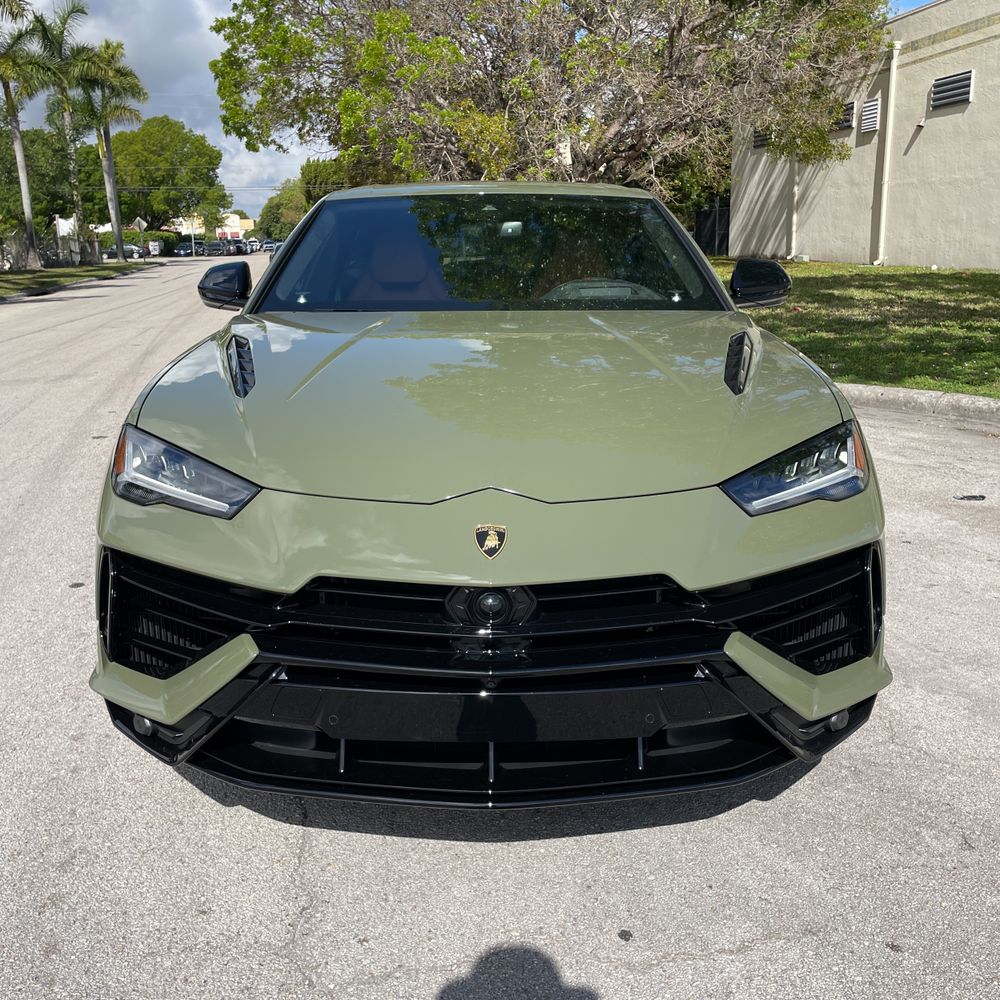 2024 Lamborghini Urus S