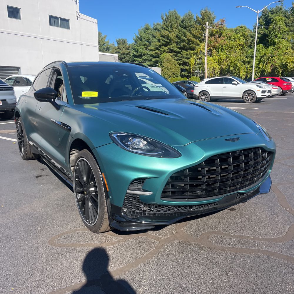 2023 Aston Martin DBX 707