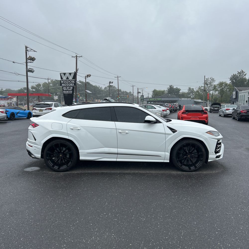 2020 Lamborghini Urus
