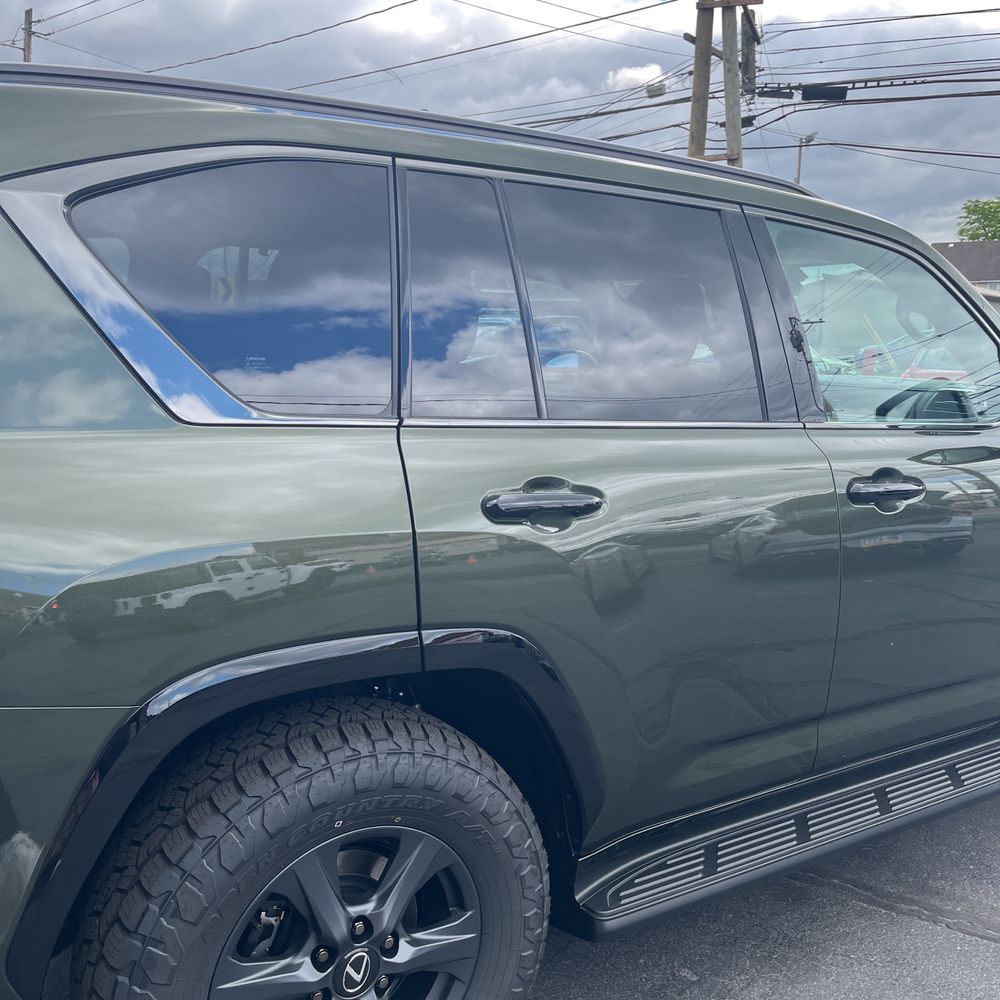 2025 Lexus LX 700h Overtrail