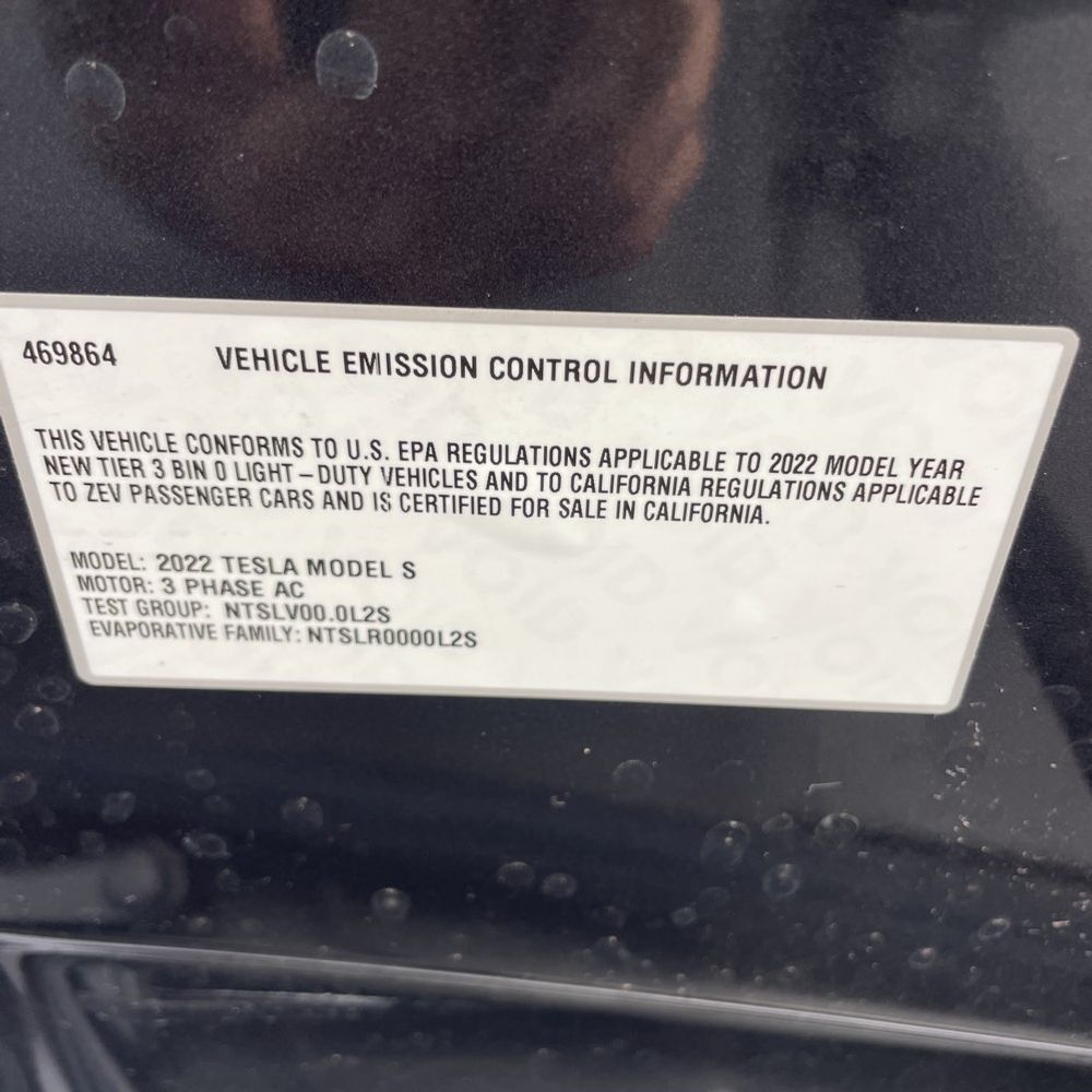 2022 Tesla Model S Base