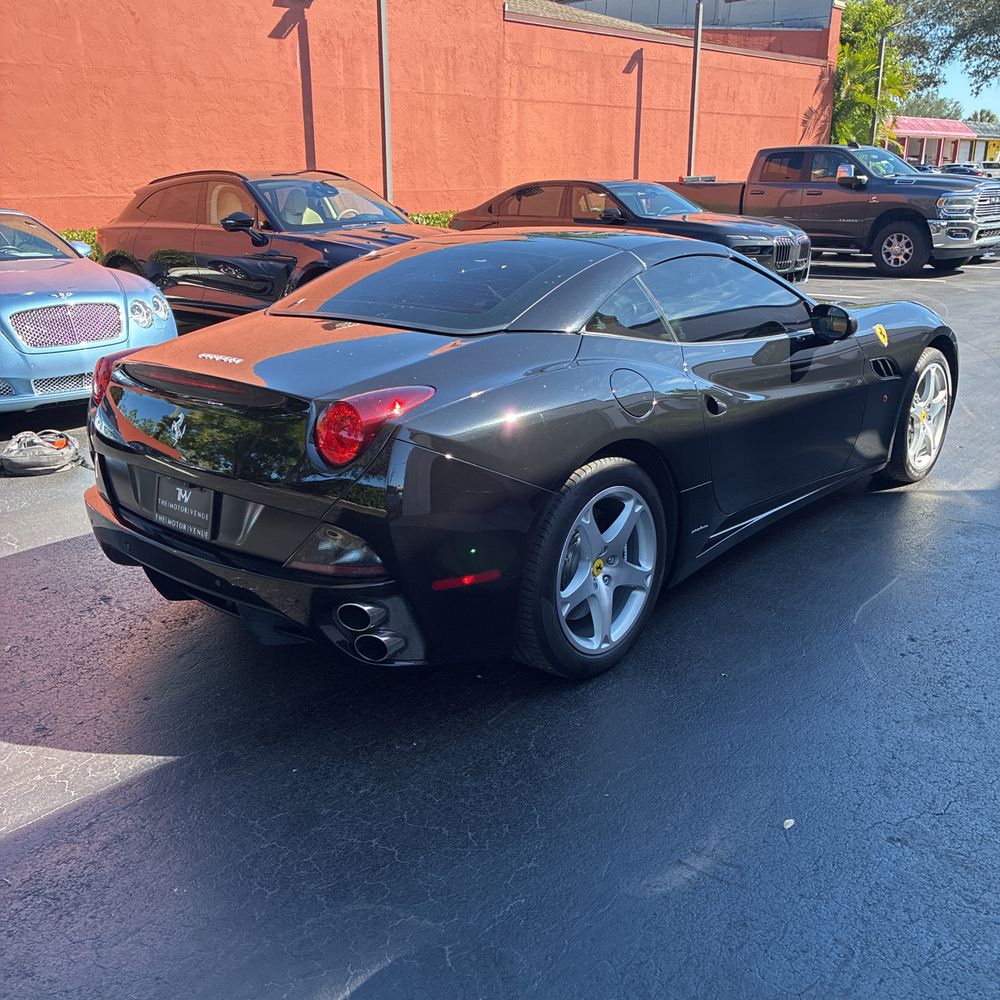 2010 Ferrari California