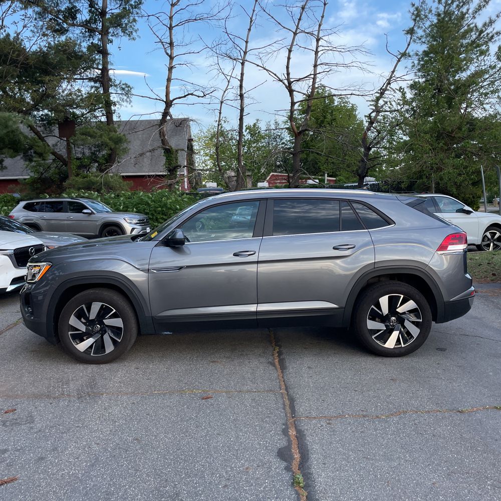 2024 Volkswagen Atlas Cross Sport SE 4Motion