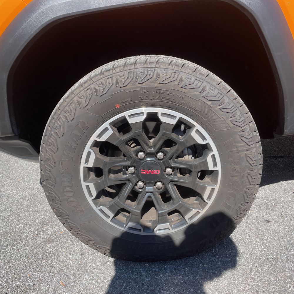 2026 GMC Canyon AT4