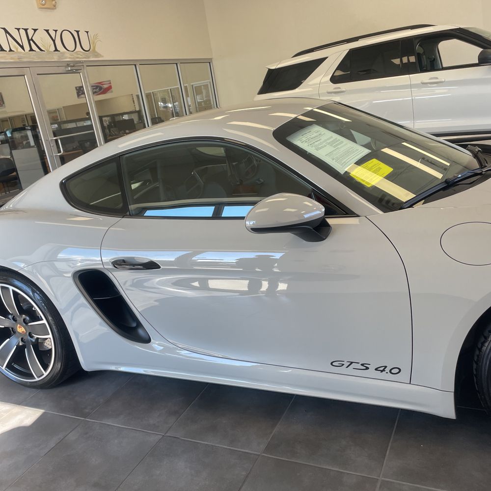2024 Porsche 718 Cayman GTS 4.0