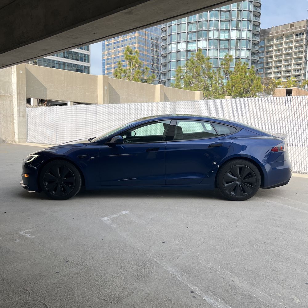 2021 Tesla Model S Plaid