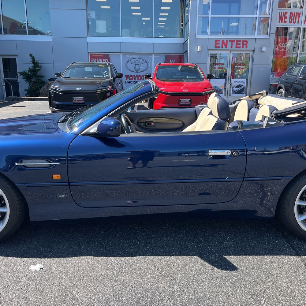 2001 Aston Martin DB7 Volante