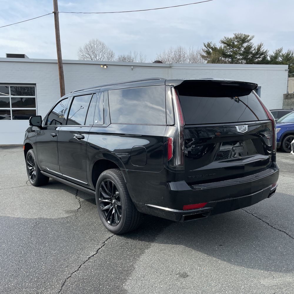 2024 Cadillac Escalade ESV Sport Platinum