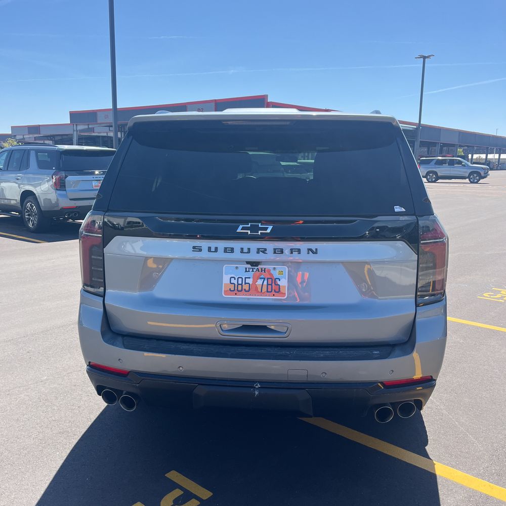 2025 Chevrolet Suburban Z71
