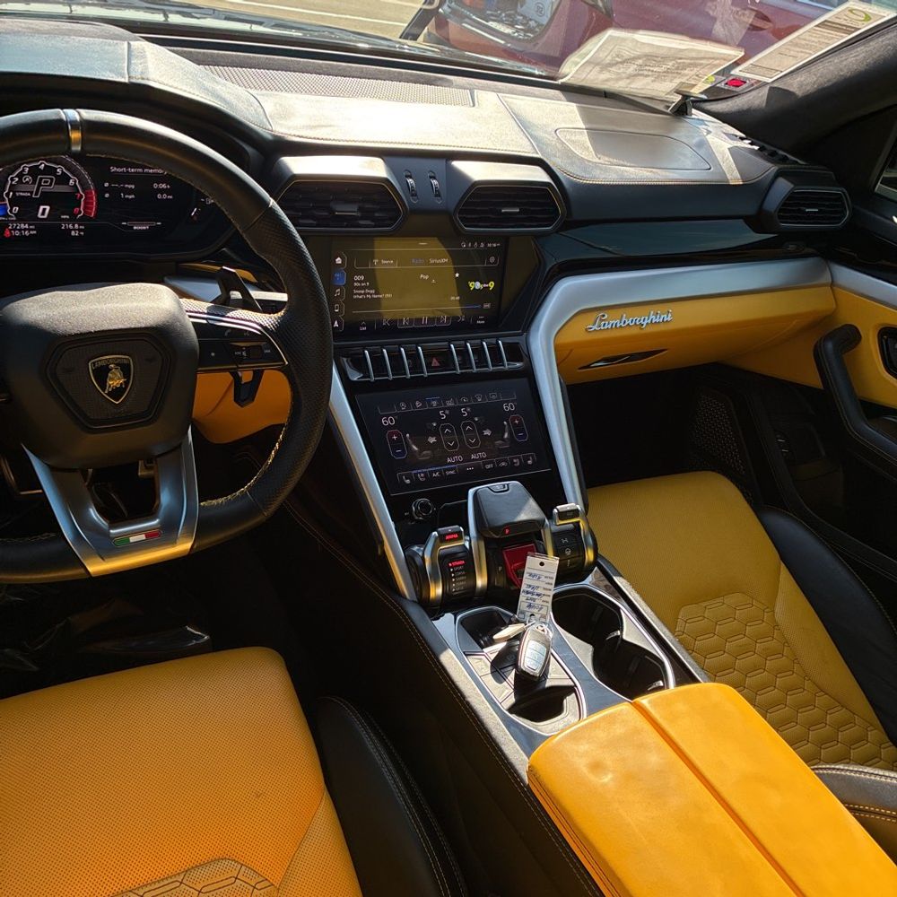 2019 Lamborghini Urus