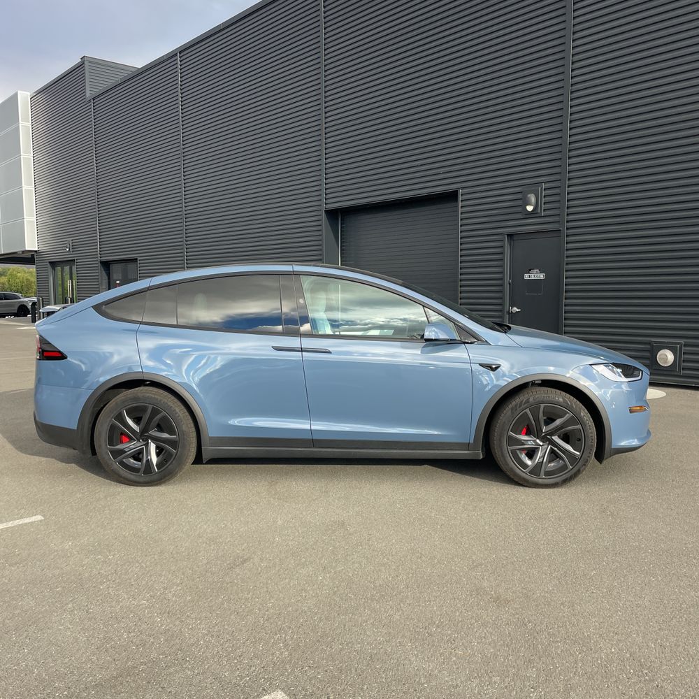 2026 Tesla Model X Plaid
