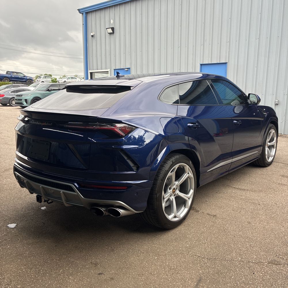 2020 Lamborghini Urus